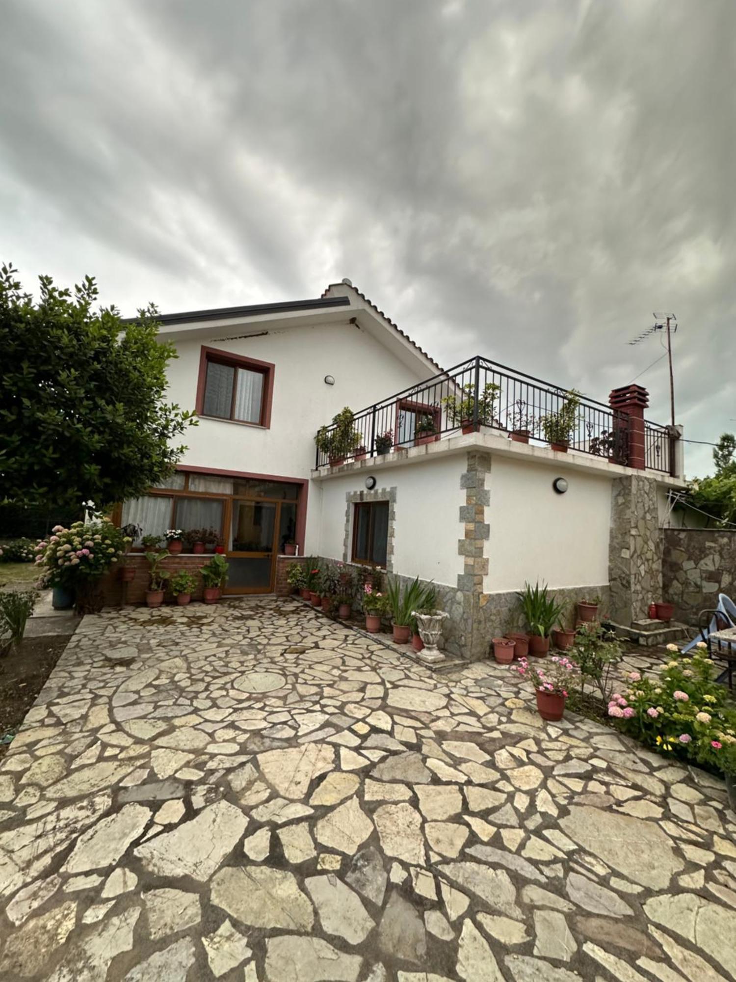 Villa Zefi Rrenc Papaj Exterior photo